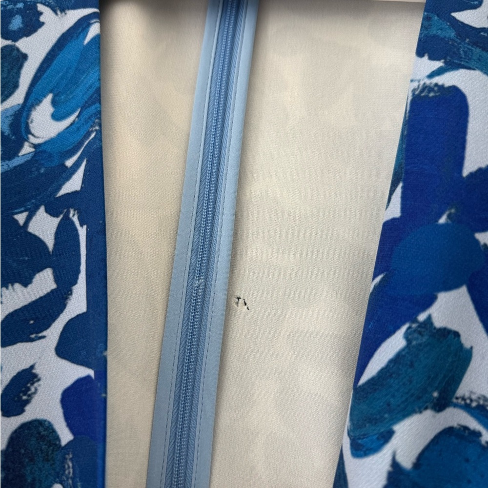 Lela Rose - Multi Blue Floral Print Maxi Dress, size 10 - Picture 6 of 6